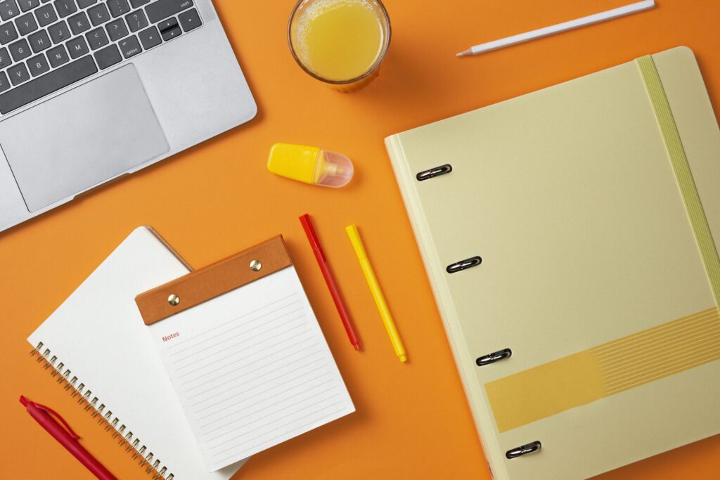 Artículo De la saturación docente a la eficiencia digital: El nacimiento de Guide Wizard de EDF